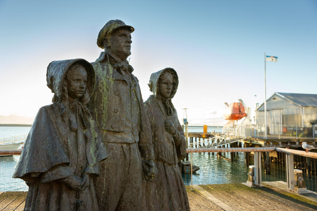 Early Settlers Sculpture Wakefield Quay Nelson