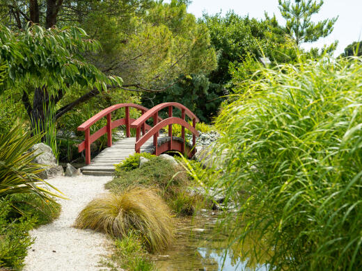 Miyazu Garden Nelson Bridge