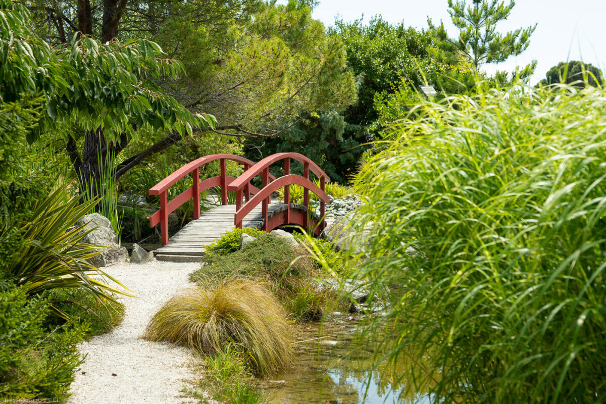 Miyazu Garden Nelson Bridge