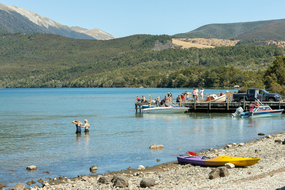 Nelson Lake Rotoiti Summer Holidays
