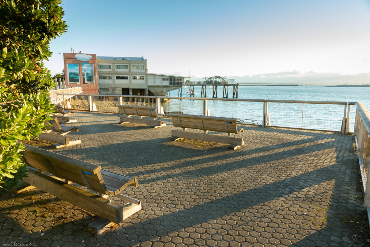Wakefield Quay Seating